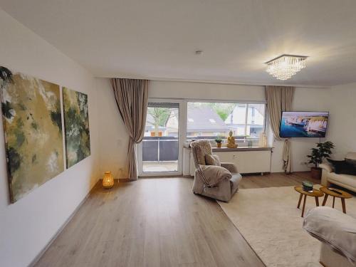 Bielefeld Apartment | Henno's Apartment 105qm 8P, 4 Zimmer, Balkon