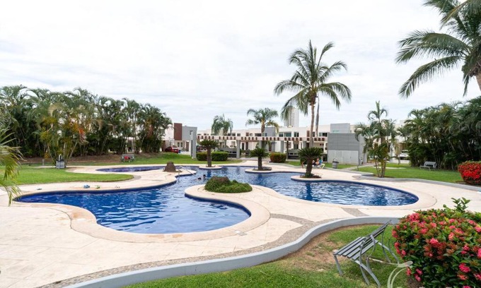 Villa Marina House | Hermosa Casa, Cerca del Mar, 3 min de la Playa