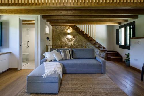 Vigo Ski Chalet | Hermoso molino a pie de río by CABANA Rentals