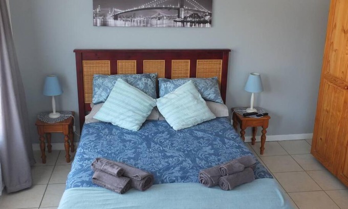 West Bank Apartment | Heron Place sunny self-catering garden flatlet