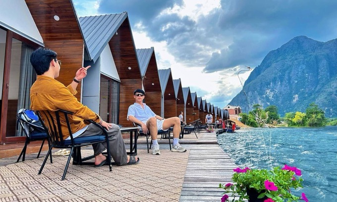 Vientiane Boat Rental | Heun Phea Meuang Feuang Riverside2