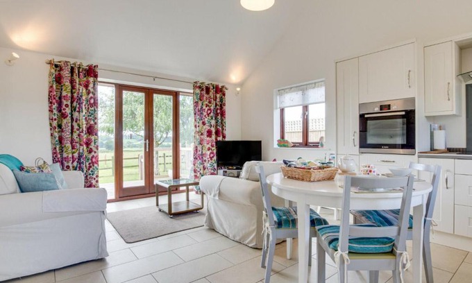 Ewhurst Green House | Hexden Lea