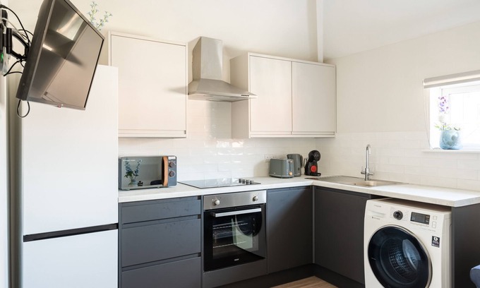 Adamsdown Apartment | HG Collection - 1 Bedroom Apartment