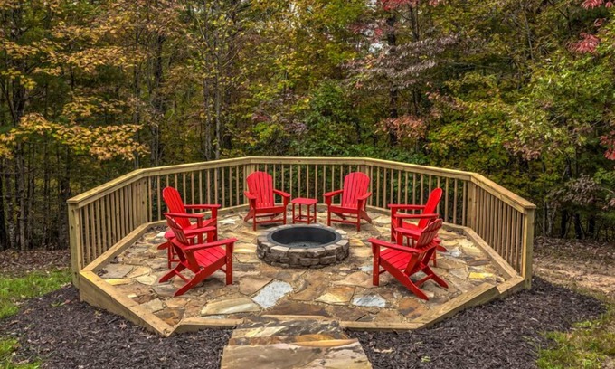 Williamstown Other | Hibernation Station - Pet Friendly | Hot Tub | Fire Pit | Pool Table & Arcade Games