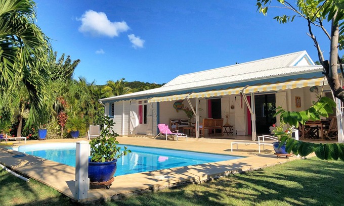 Bas Vent Villa | Hibiscus (8p) 3 A/C bedrooms, pool, garden, beach 200 m