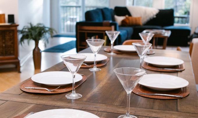 Bluff City House | Hickory Hill Round House: Indoor POOL, mins from South Holston River, with view