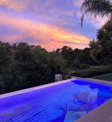 Greater Johannesburg Metropolitan Area House | Hidden Gem by Juskei River