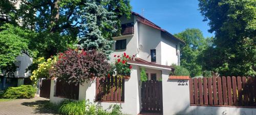 Grzegorzki Apartment | Hidden Gem Garden
