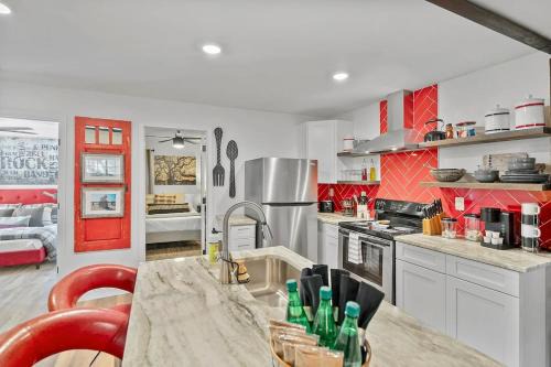 St. Augustine House | Hidden Lighthouse Bungalow Renovated 2 Beds Dogs Ok