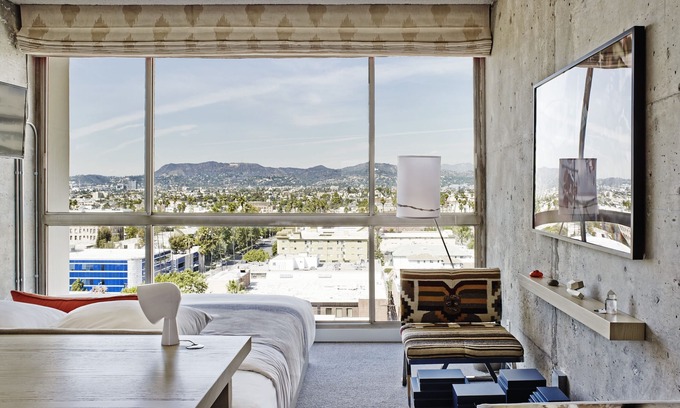 Wilshire Center Hotel | High-level Hollywood Hills View King at The LINE Hotel Los Angeles, Pets Allowed