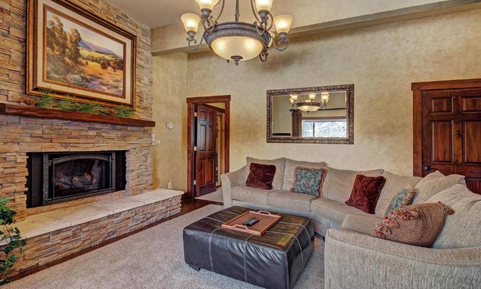 Wellington House | High Point Chateau