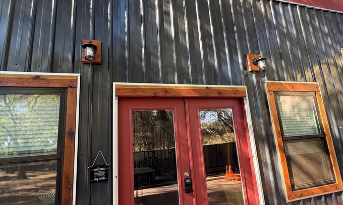 Shingle Springs Cottage | Highcrest Farms Bed & Breakfast Carriage House Cottage Stays Cameron Park, Ca