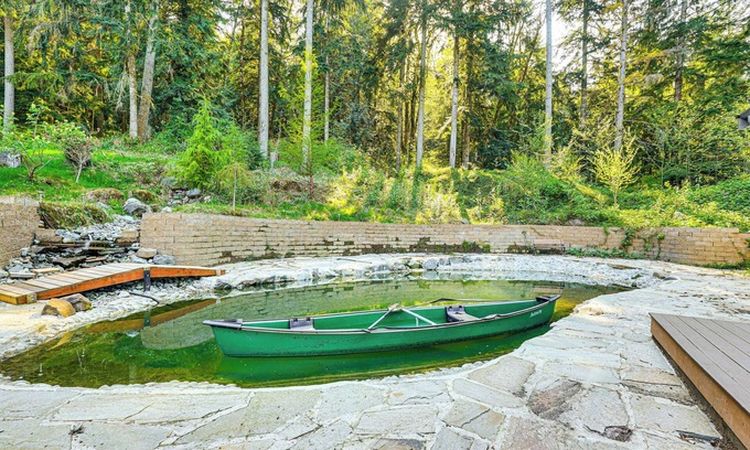 Issaquah Cottage | Hike & Explore: Guest Suite w/Deck in Issaquah