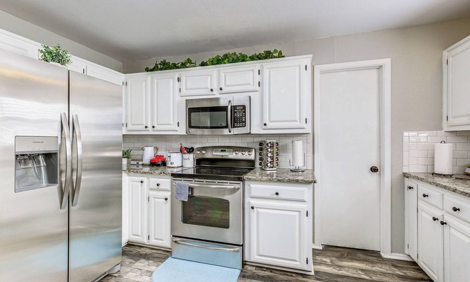 Greenville House | Hike, Fish & Golf: Home w/Patio in Greenville