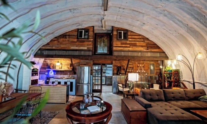 Canyon Lake House | Hill Country Hangar, 5 Mins from lake W/Hottub & Free WIFI