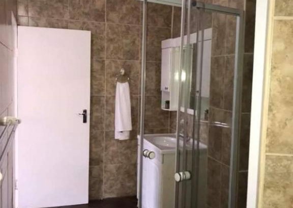 Sea Park Bed & Breakfast | Hill Top Farm Lodge