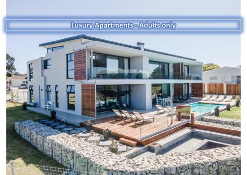 Plettenberg Bay Apartment | Hilltop Bayview Luxury Apartments