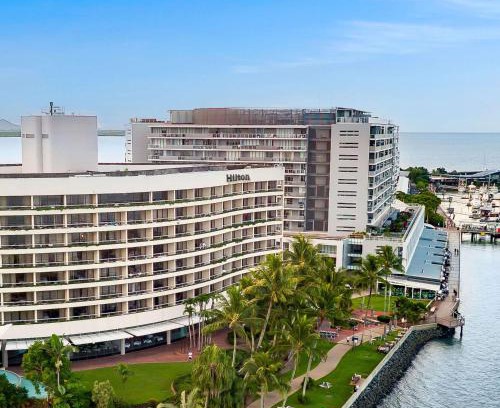 Cairns Central Business District Hotel | Hilton Cairns