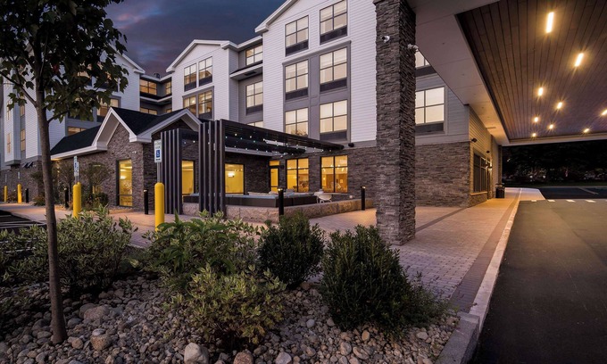 North Conway Hotel | Hilton Garden Inn North Conway