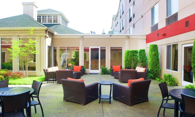 Renton Hotel | Hilton Garden Inn Seattle/Renton