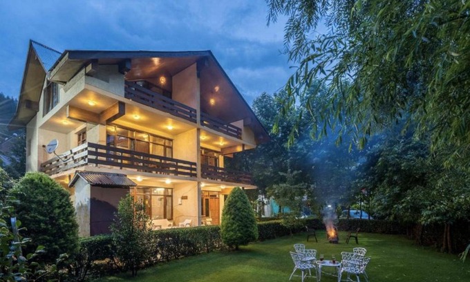 Manali Cabin | Himalayan Mansion Luxury Villa by the Mall Manali