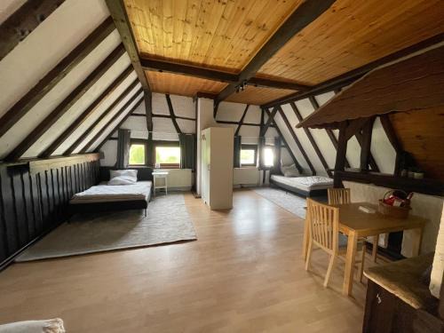 Siedelsbrunn House | Hirschhaus