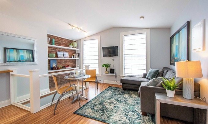 Downtown Halifax Apartment | Historic 1BR DT in amazing location steps from waterfront in Old South District
