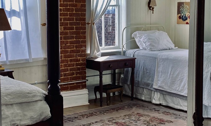 Spring Grove Apartment | Historic BLUE RIBBON upstairs apartment full breakfast included in BR cafe