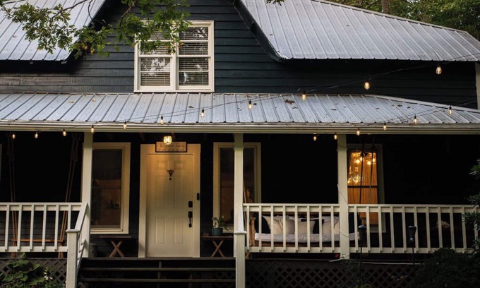 Celo Cabin | Historic cabin on 14 acres in the mountains of western NC, Wi-Fi & W-D