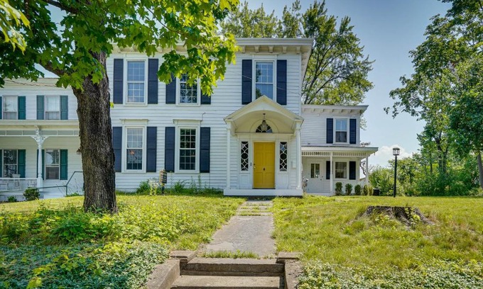 Coxsackie House | Historic Home in Coxsackie with Hudson River Views!