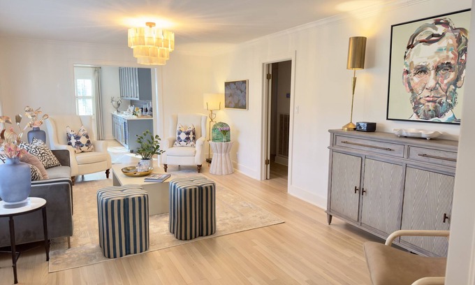 Oxford House | Historic Neighborhood-Quaint Street near Faulkner Woods-Walk to Square/Grove!