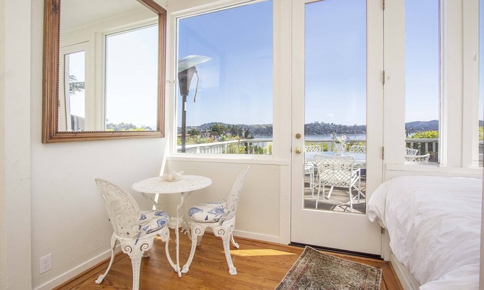 Sausalito House | Historic Sausalito "Mermaid House" With Breathtaking Water Views