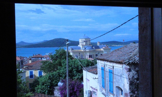 Ayvalik House | Historic stone house with view and large garden in Cunda / Ayvalik