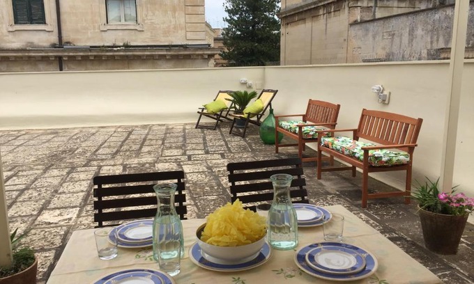 Lecce Historic Center Apartment | Historic Terrace