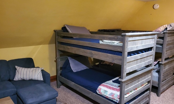 Sioux Falls Bed & Breakfast | Historic Victorian Inn East Loft