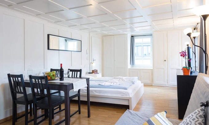 Zug Apartment | Hitrental Zeughausgasse Apartments