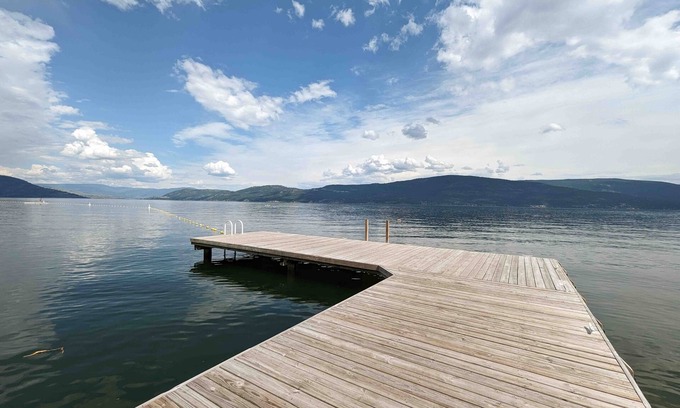 Central Okanagan House | Hodges Cottage in Killiney Beach!