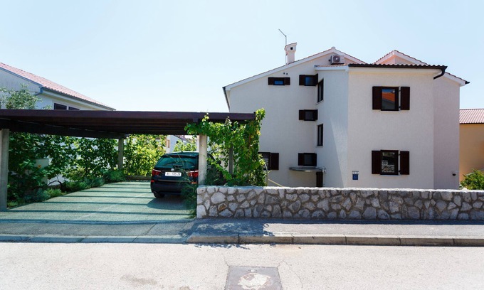 Krk Apartment | Holiday accommodation for 2-3 people - with grill and climate