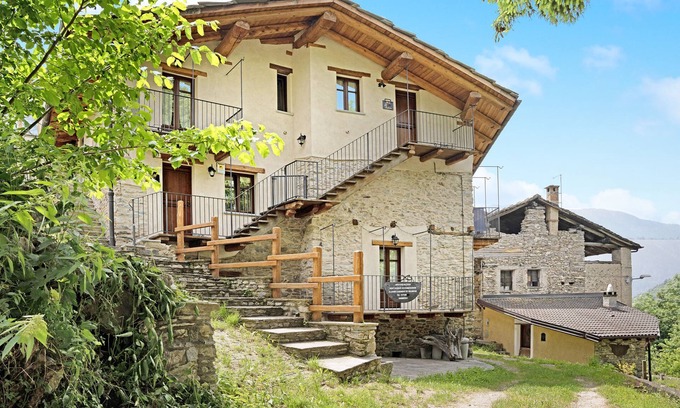 San Michele Prazzo Apartment | Holiday Apartment "Carlina Tano Di Grich" with Mountain View, Shared Terrace & 2 Balconies