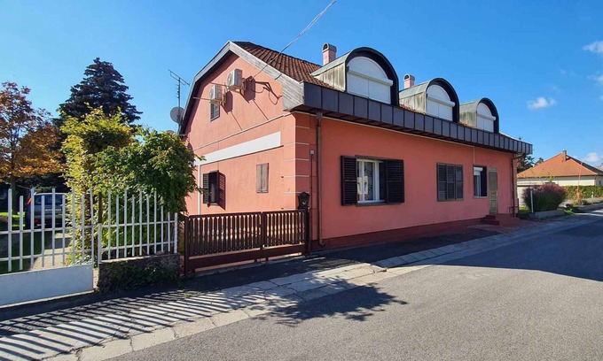 Balatonmariafurdo Apartment | Holiday apartment with 4 bathrooms in city center