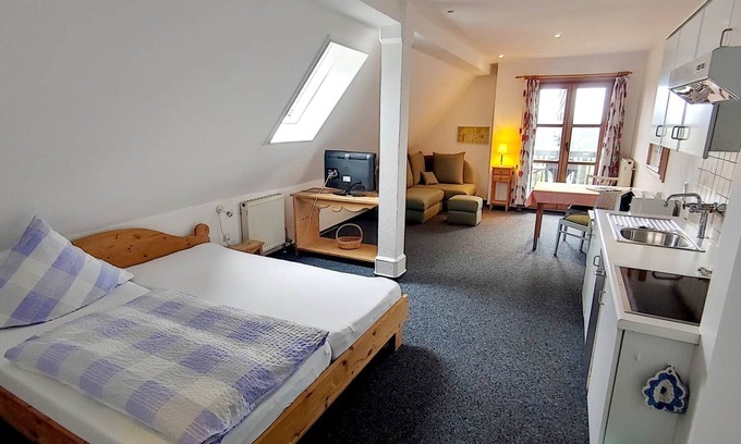 Fleckl House | Holiday apartment "Haberstein" – 2 Guests