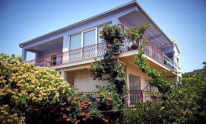 Vinisce Apartment | Holiday apartment Adriatic Sea at 30 m