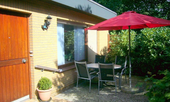 Sellstedt Apartment | Holiday apartment also suitable for workers, centrally located and with a terrace