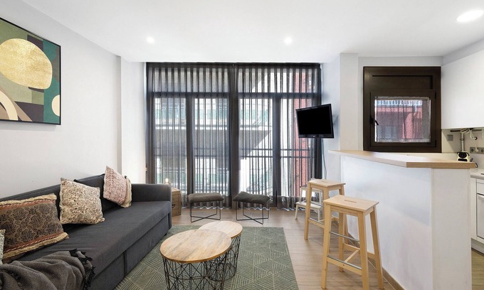 Puigcerda Apartment | Holiday Apartment "Alfons I" with Wi-Fi