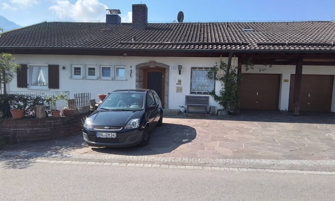 Anger Apartment | Holiday Apartment 'Auszeit' with Mountain View, Shared Garden and Wi-Fi