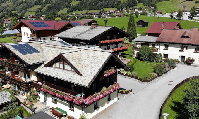 Dorfgastein Apartment | Holiday apartment Dorfgastein for 1 - 4 persons with 1 bedroom - Holiday apartment