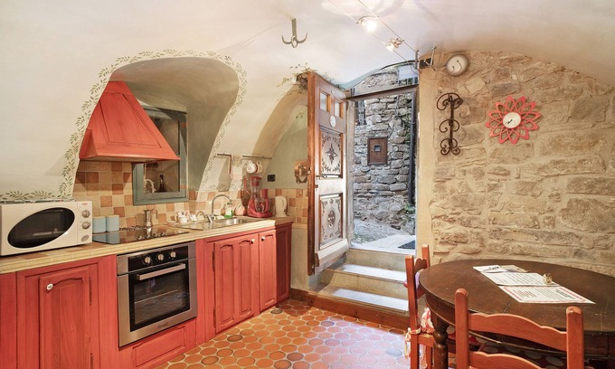 Apricale Apartment | Holiday Apartment "Dei Fiori"