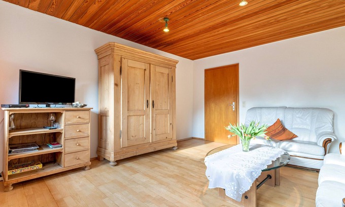 Gengenbach Apartment | Holiday Apartment Dora with Shared Garden, Balcony and Wi-Fi