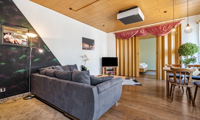 Calau House | Holiday Apartment 'Ferienhaus Nestwärme' with Private Terrace, Private Garden and Wi-Fi