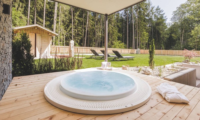 San Giovanni Apartment | Holiday Apartment 'Silva Forest' with Mountain View, Private Terrace and Wi-Fi